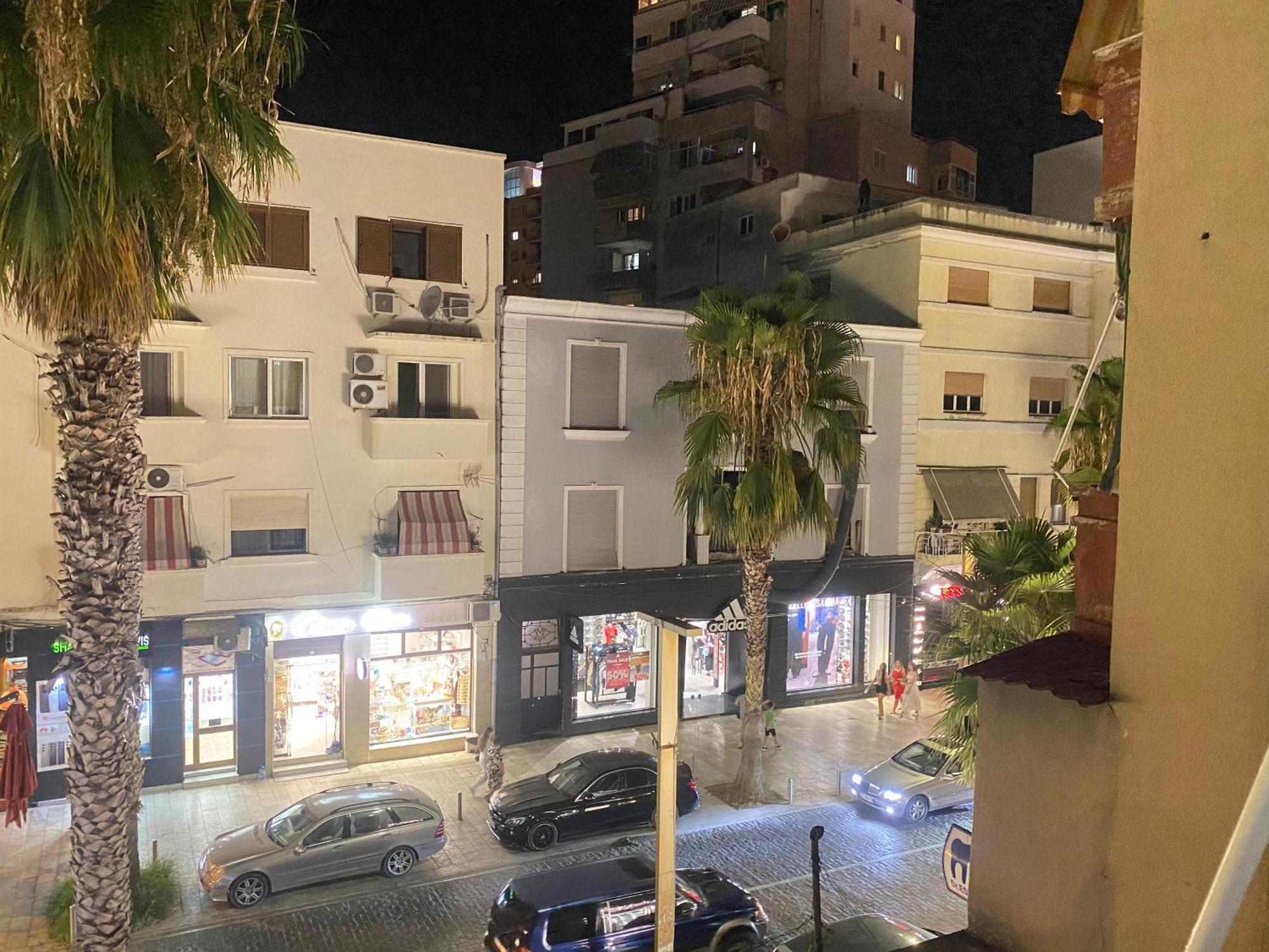 Enles * Durrës